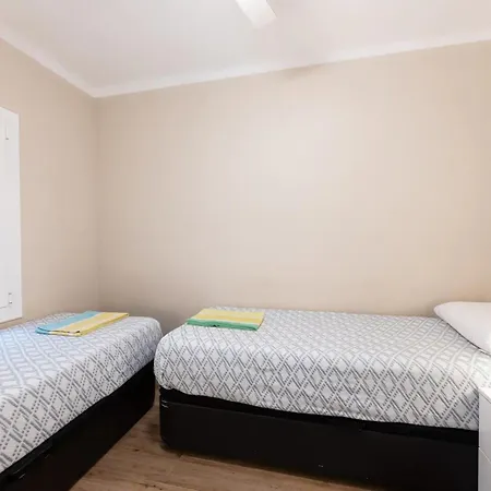 Besos Barcelona * سان أدريان دي بيزوس